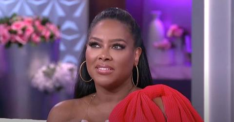 Kenya Moore Breaks Down Talking About Estranged Mom On ‘The Real’
