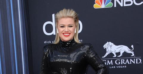 kelly clarkson forgot american idol