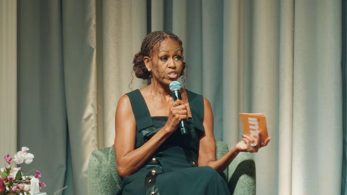 Image of Michelle Obama said her miscarriage made her feel like she 'failed.'