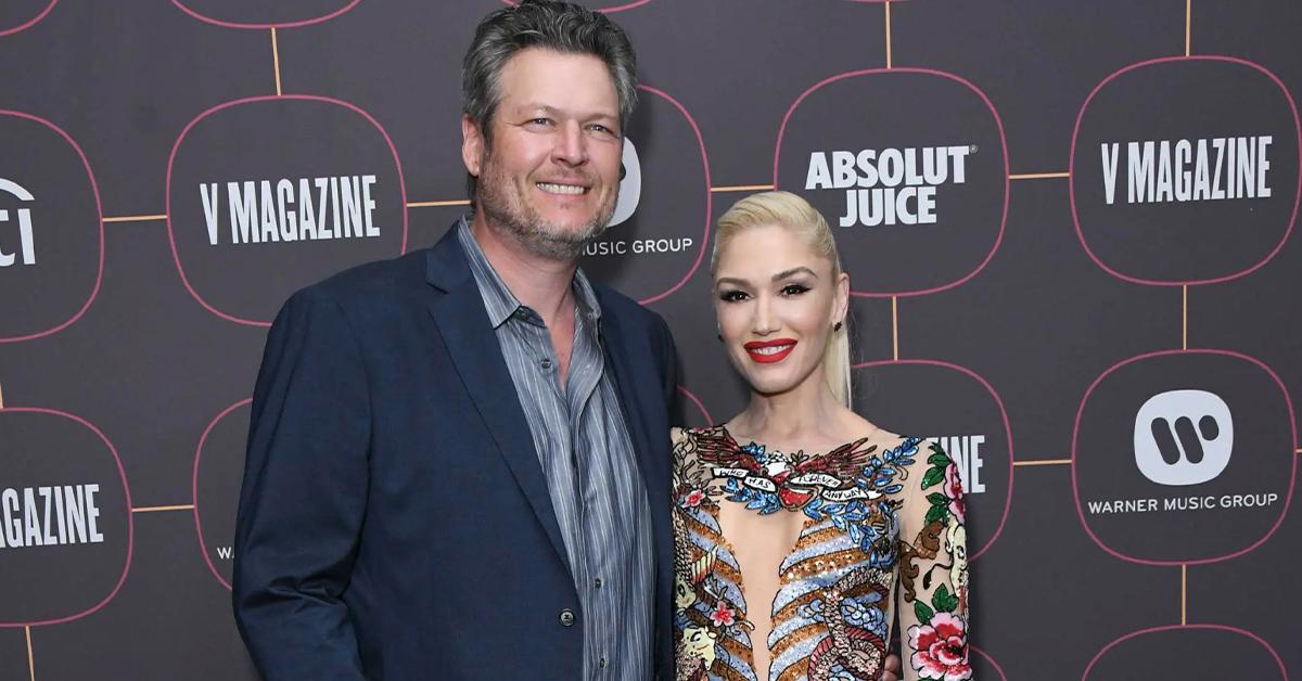 Watch Blake Shelton and Gwen Stefani's affectionate Christmas greeting  video - CBS News