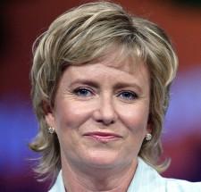 2010__03__okmagazine_eve plumb 225×215.jpg