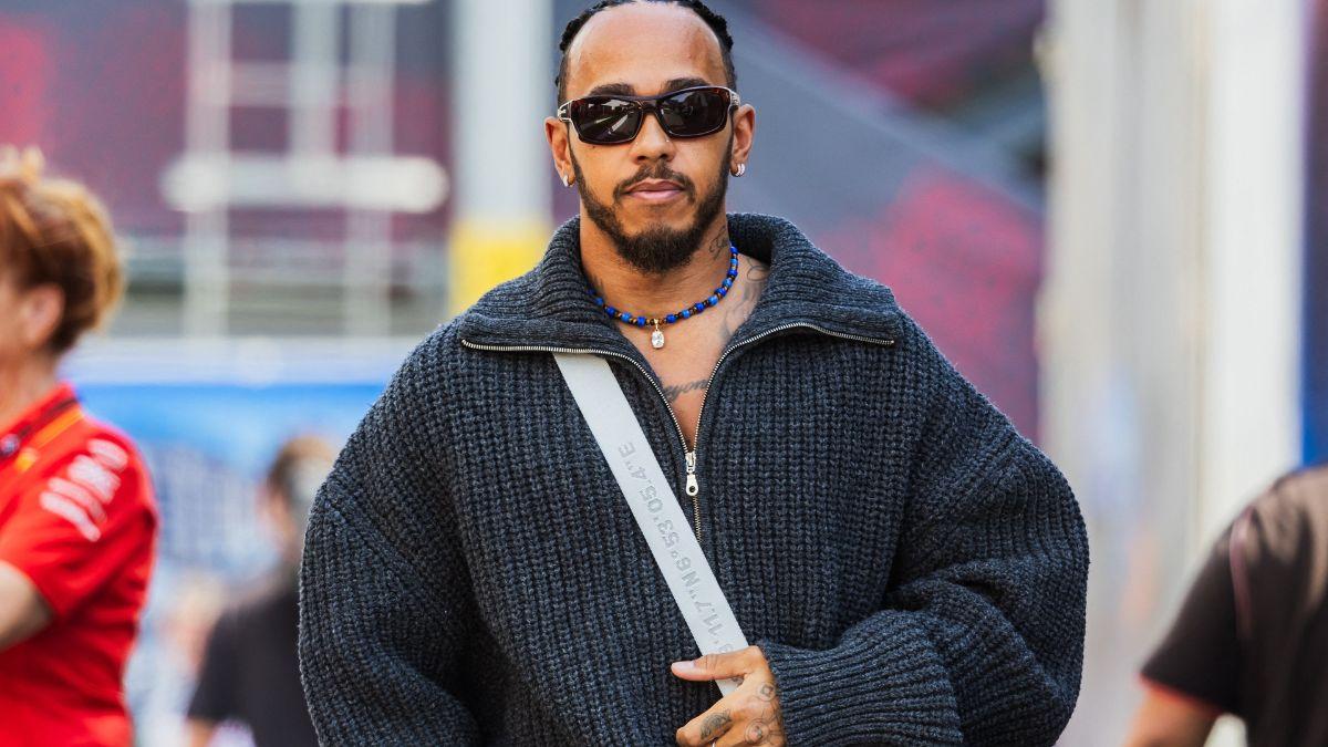 Image of Lewis Hamilton described Mercedes as the team to beat in 2026.