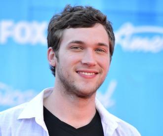 Phillip phillips june27 m.jpg