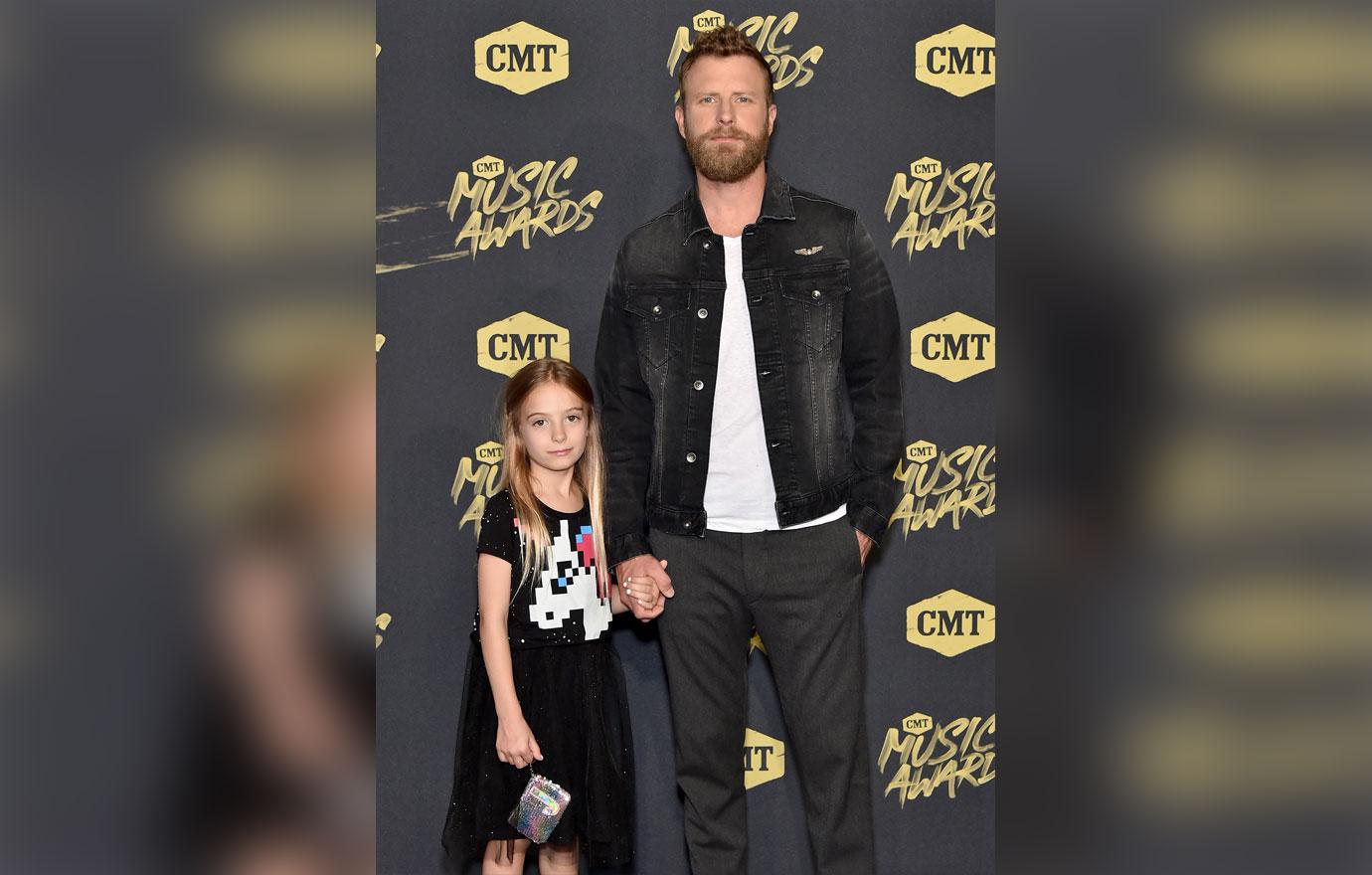 2018 CMT Awards Red Carpet Arrivals Pics 21