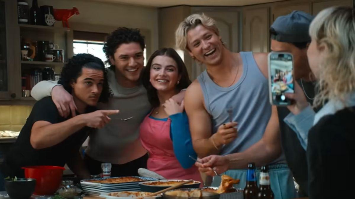 off campus cast members age guide