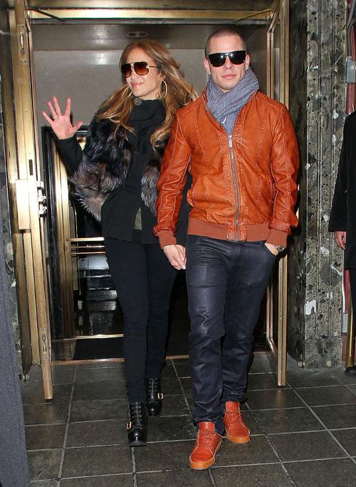 Jennifer lopez casper smart feb1 008_ _1.jpg