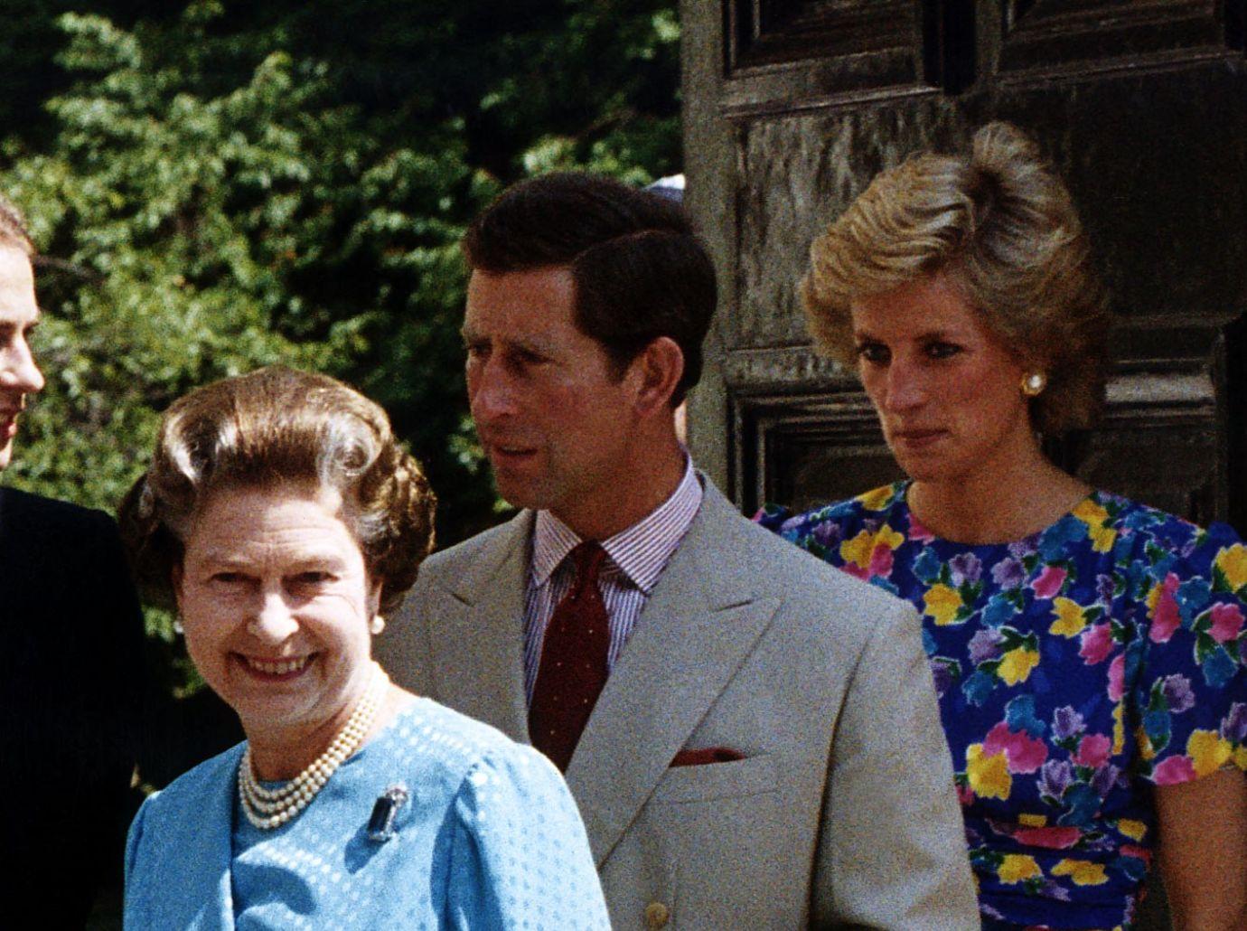 princess diana confessed queen elizabeth hated king charles nightmare