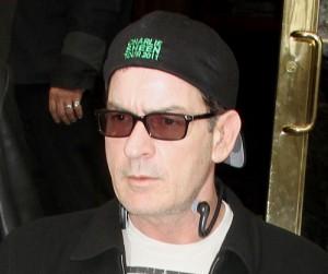 2011__04__Charlie_Sheen_April13news 300×287.jpg
