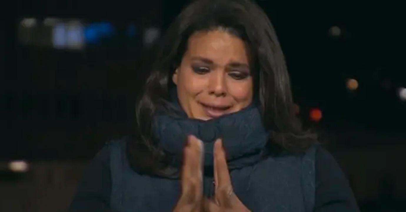 CNN Anchor Sara Sidner Breaks Down In Tears Live On Air While Reporting ...