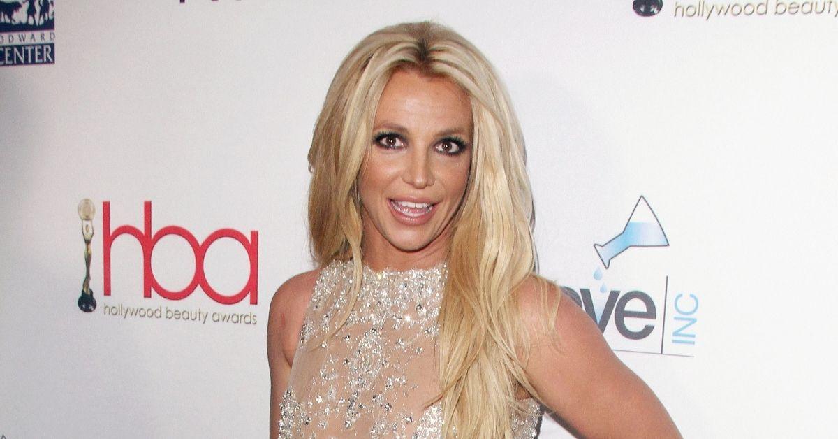 britney spears bears all nude photos