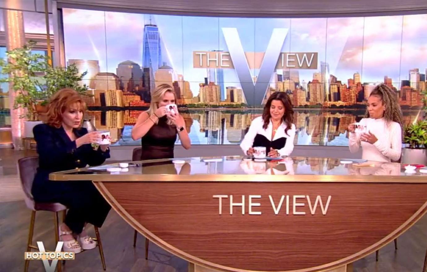 the view hosts abc slam rfk jr wearing jeans gym