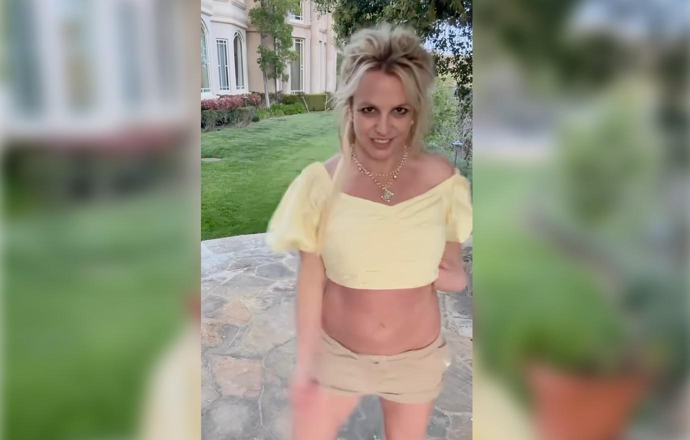 Britney Spears Calls Out Trainer Who Made Her 'Cry' Over Body Shaming