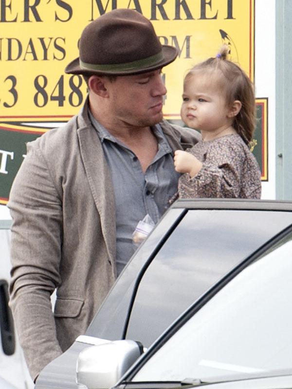 INF &#8211; Channing Tatum and his family spend time at the farmers market today