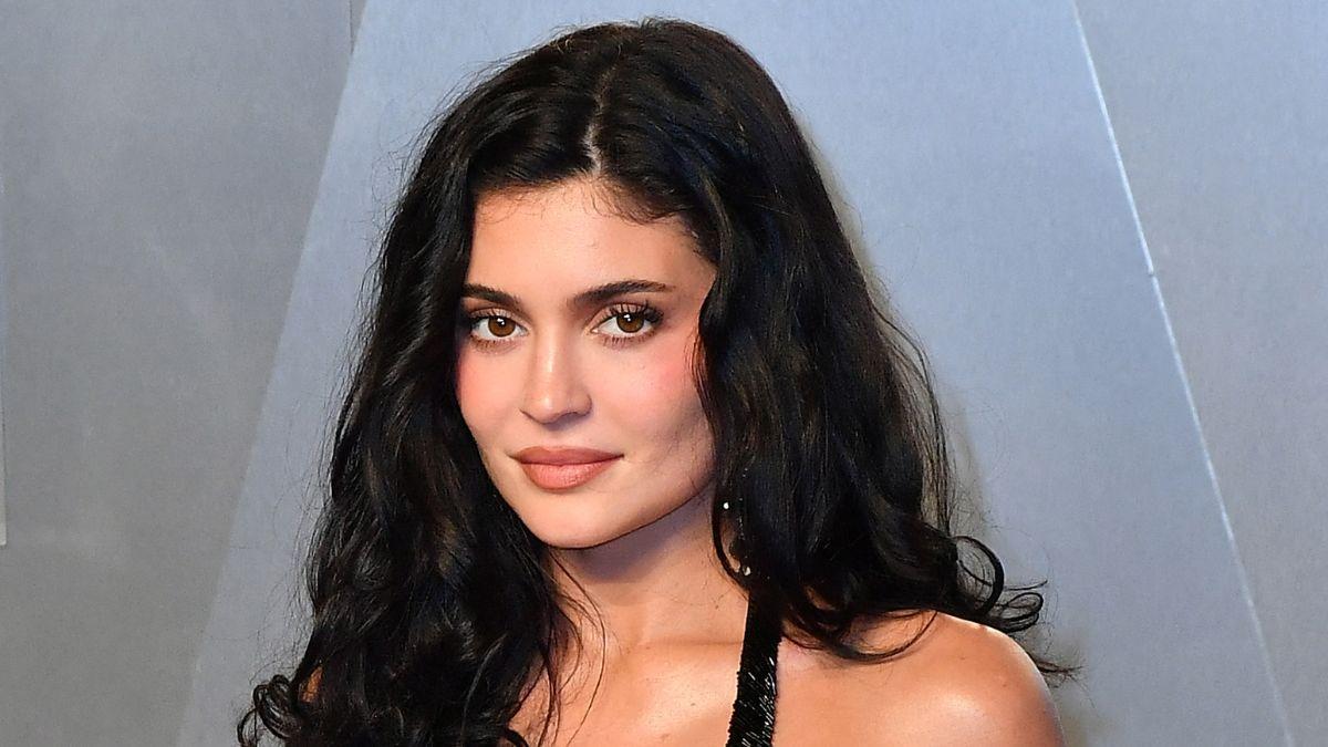 Photo of Kylie Jenner showed off a baby-doll look in her latest product drop.