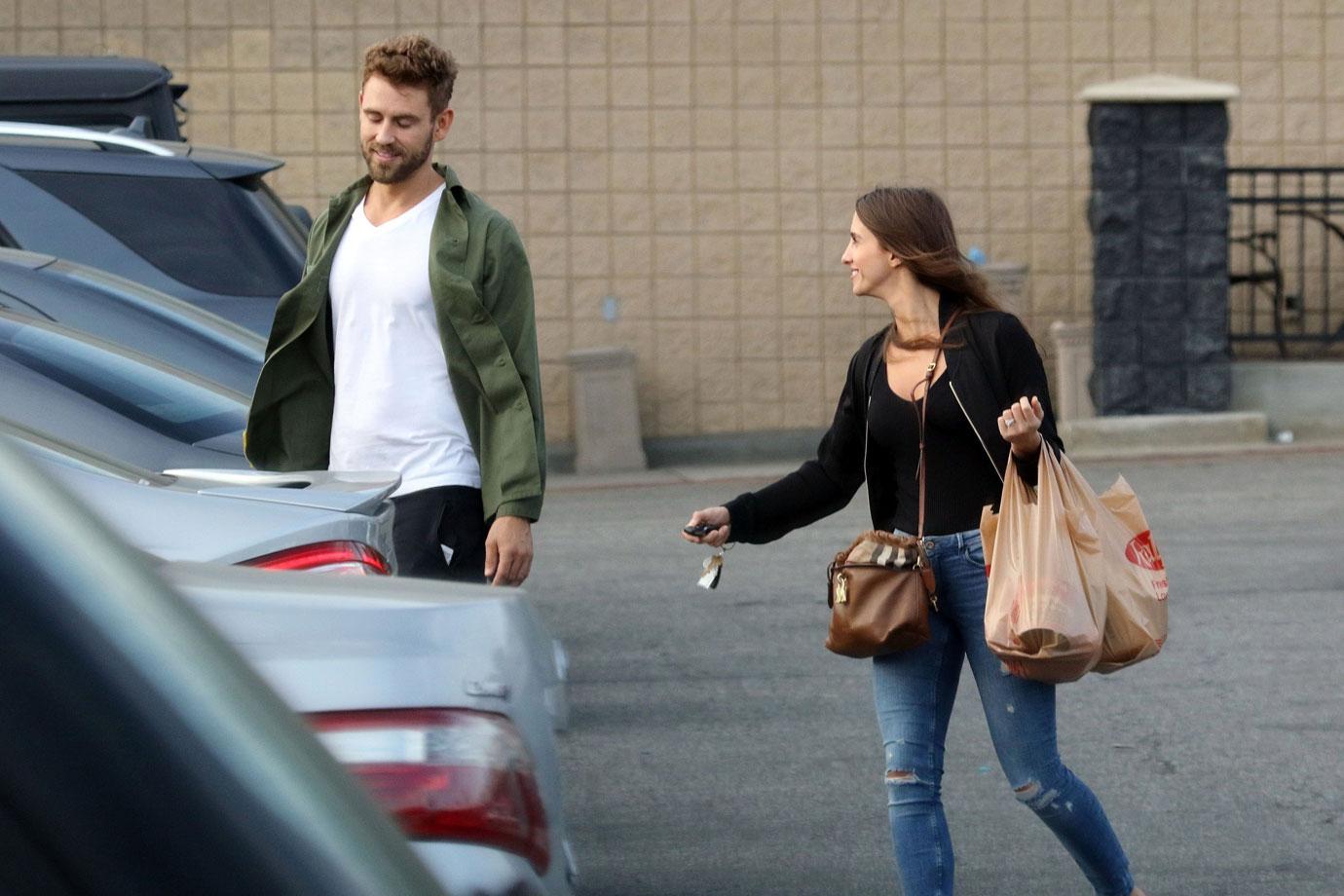 Nick viall grocery shopping vanessa grimaldi bachelor dwts 04