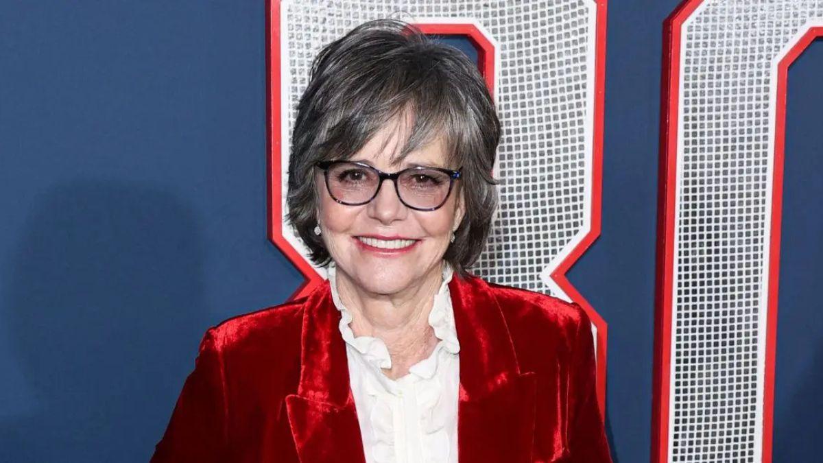 Photo of Sally Field