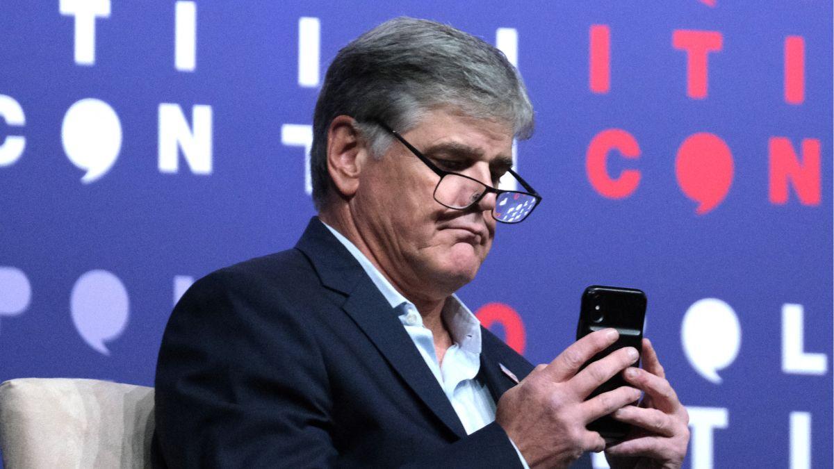 Image of Megyn Kelly said Sean Hannity is a 'supplicant to Donald Trump.'