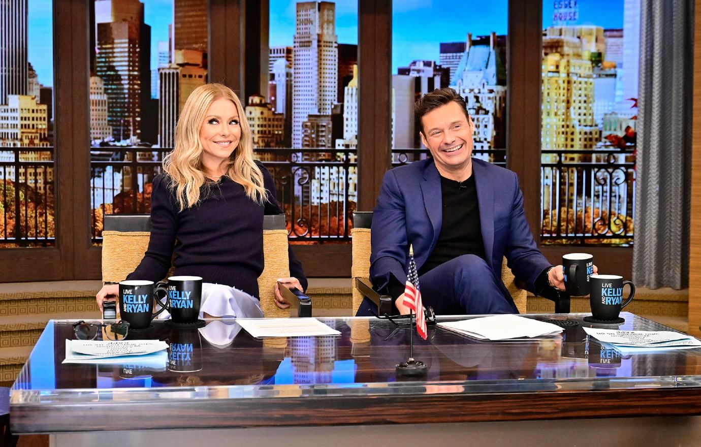 Kelly Ripa Still Sick As She Hosts 'Live With Kelly & Ryan'