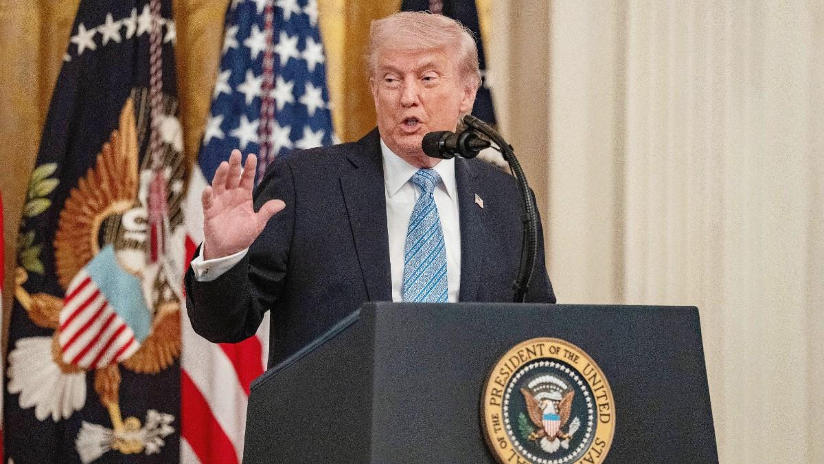 image of In April, Trump launched a series of sharp verbal attacks on Carlson and Kelly.