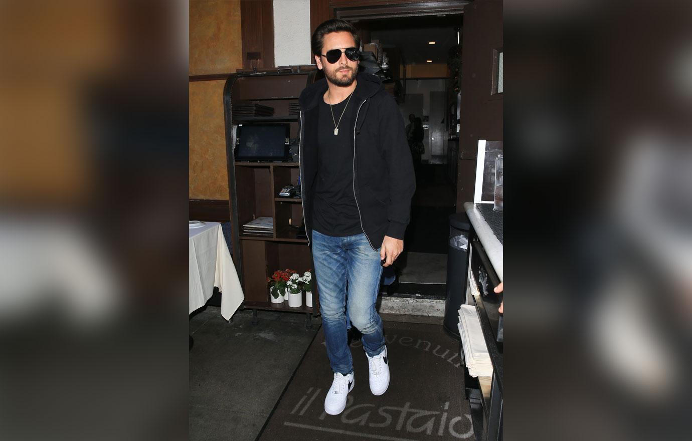 Kourtney kardashian scott disick freefall sofia richie split 5