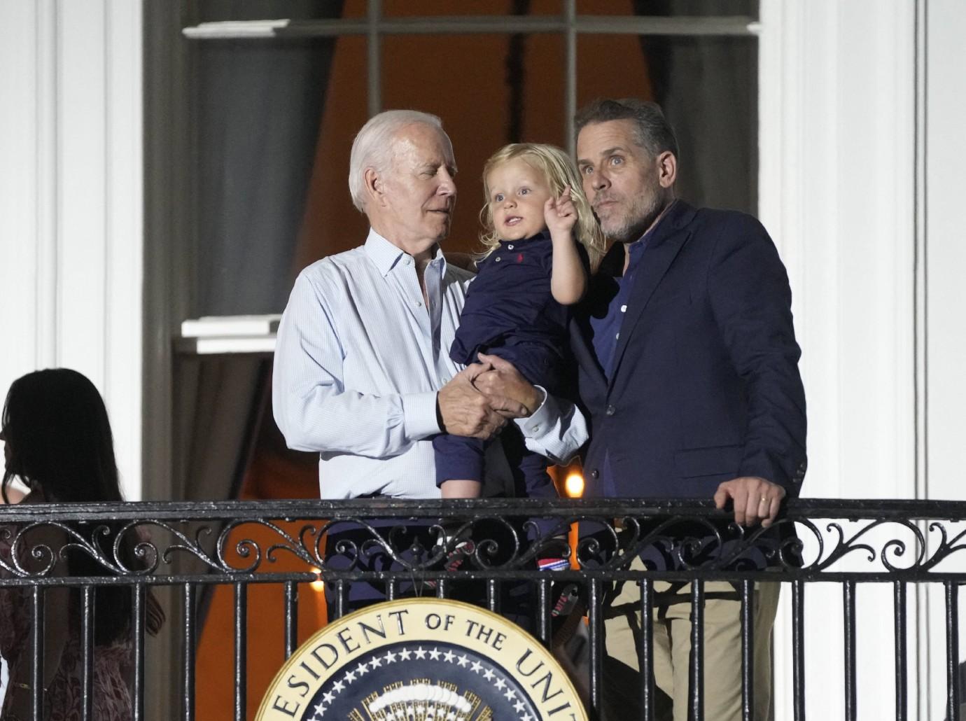 joe bidens aides dont bring up hunter biden drama meetings derail