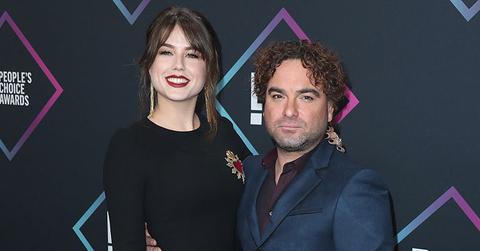 Johnny galecki red carpet debut 21 year old girlfriend main