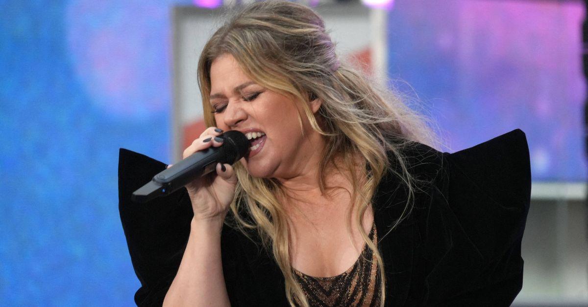kelly clarkson hopeful unicorn moment bad brandon blackstock divorce