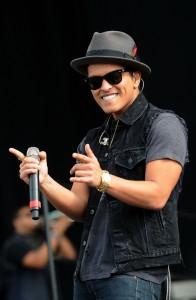 2011__08__Bruno Mars Aug11ne 196&#215;300.jpg