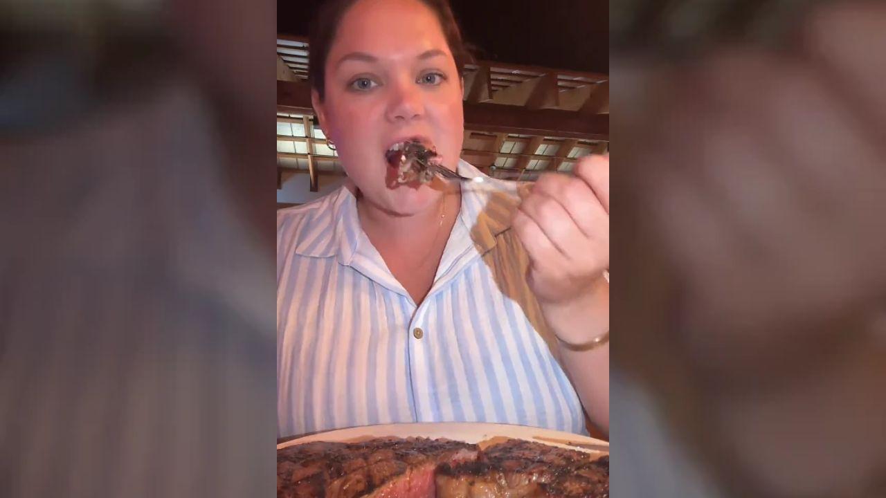 Image of Monique Elyousfi's review called for a heated debate in the TikTok post's comment section.