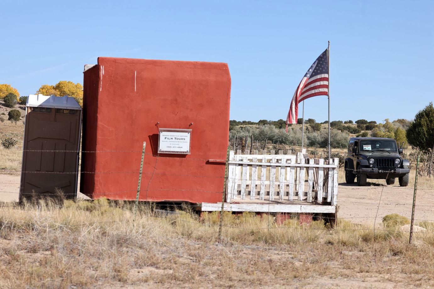 halyna hutchins last photo set rust bonanza creek ranch shot accidentally by alec baldwin