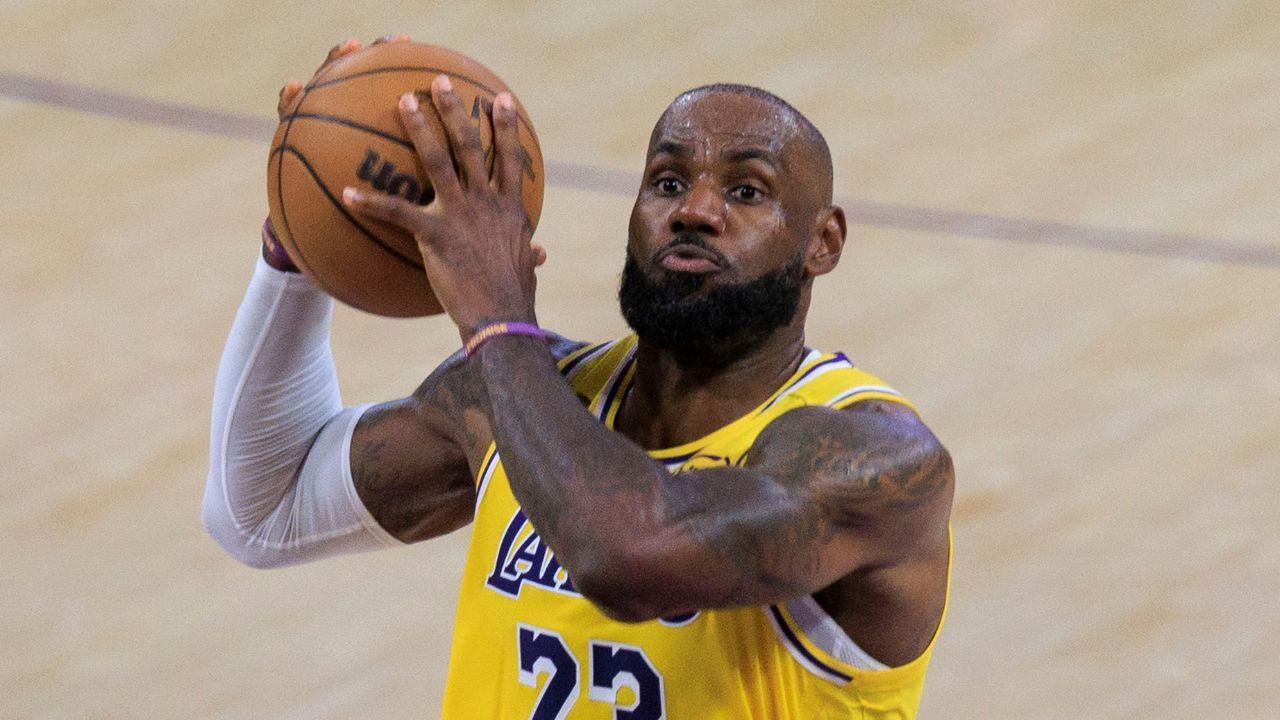 who is lebron james wife savannah james