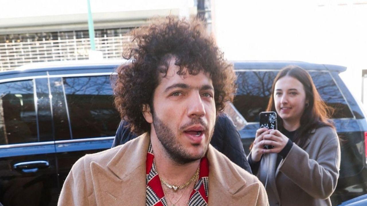 image of Benny Blanco previously faced online criticism after showing his dirty feet on his podcast.