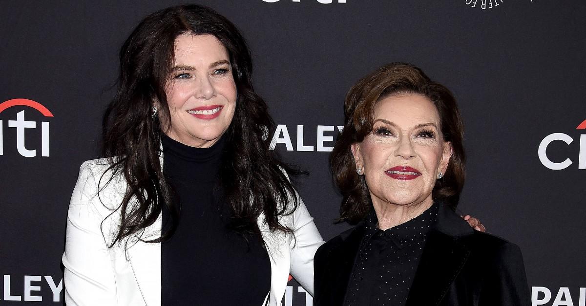 photo of Lauren Graham and Kelly Bishop. 