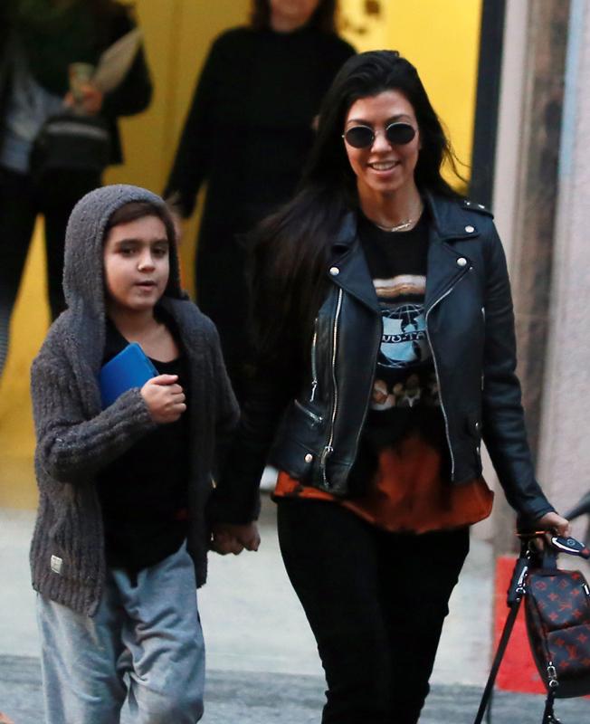 Kourtney Kardashian Takes Her Son To His Art Class