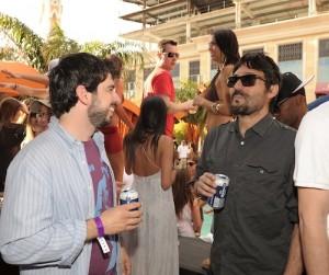2011__04__Jordan Bratman having a laugh at the Tao Beach Season Opening 300×265.jpg