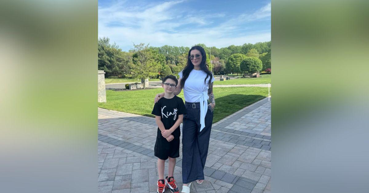 'Emotional' Jenni 'JWoww' Farley Had To Lock Autistic Son In Bathroom(02)