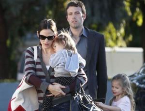 2010__12__49_Affleck_Garner_121210a 300×230.jpg