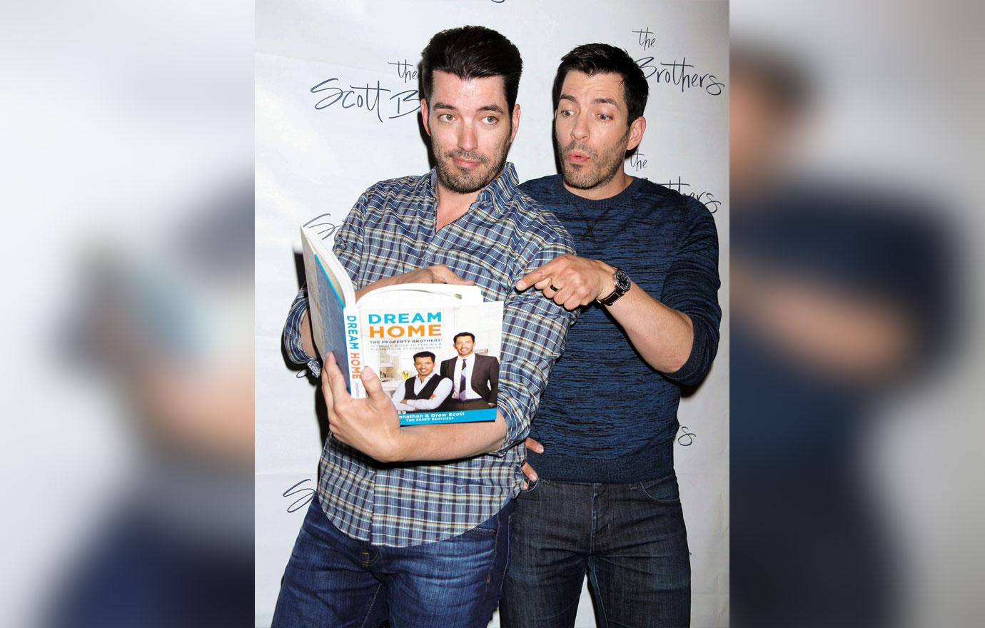 'Property Brothers' Star Jonathan Scott Reveals He Turned Down Role On(01)
