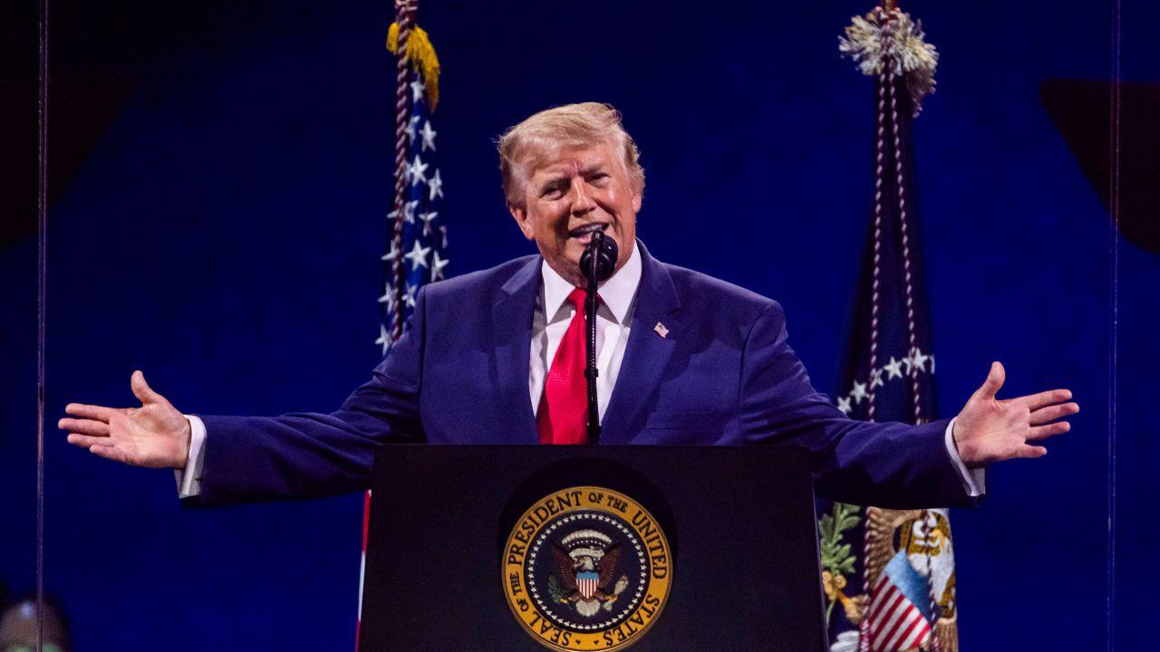 Image of Donald Trump said the young women come in to thank him.