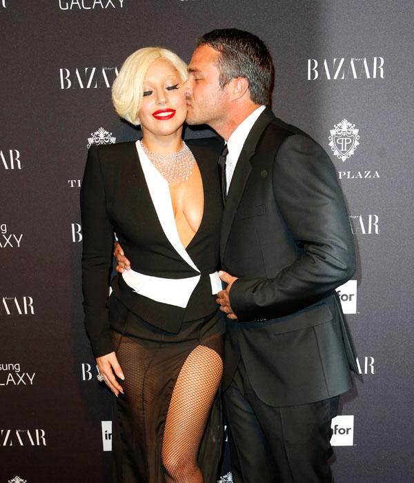 Lady gaga taylor kinney engaged 03