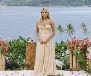 2010__08__ali_fedotowsky_aug3 300×272.jpg