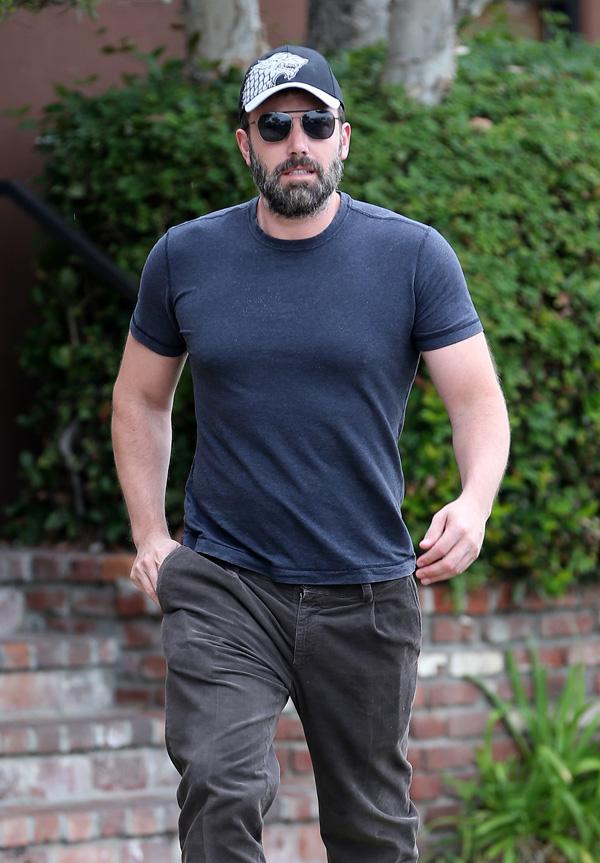 Ben Affleck leaving a doctor&#8217;s clinic without his wedding ring on in Santa Monica