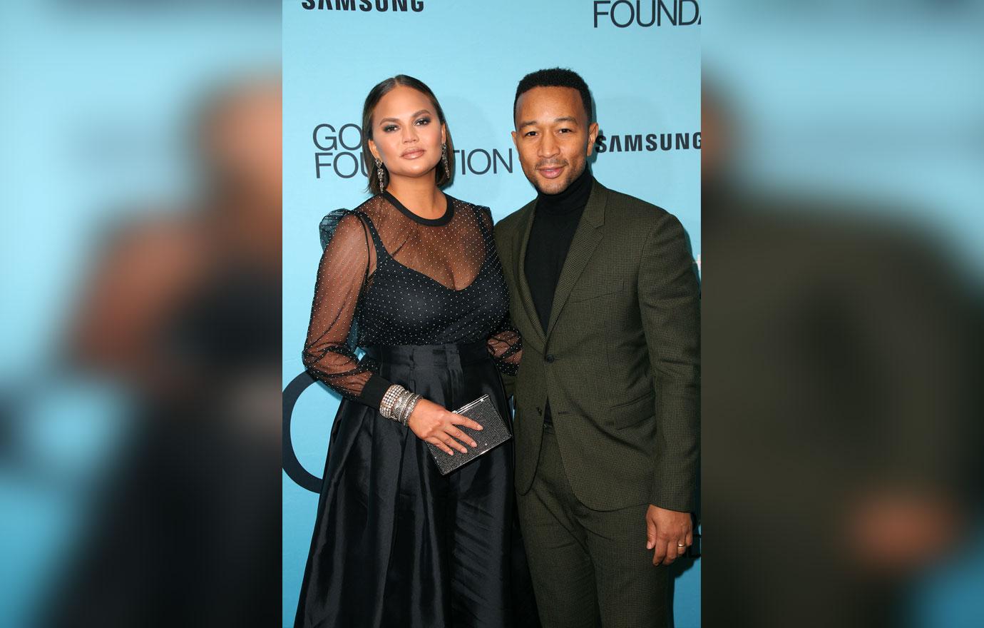 Chrissy Teigen Threesome 6