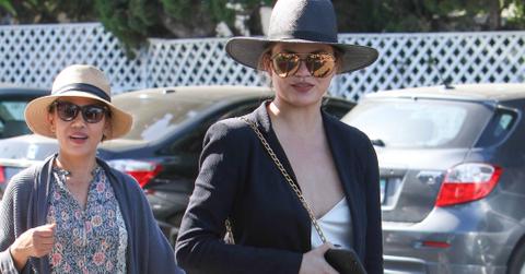Chrissy Teigen is spotted having lunch with her mother in Beverly Hills