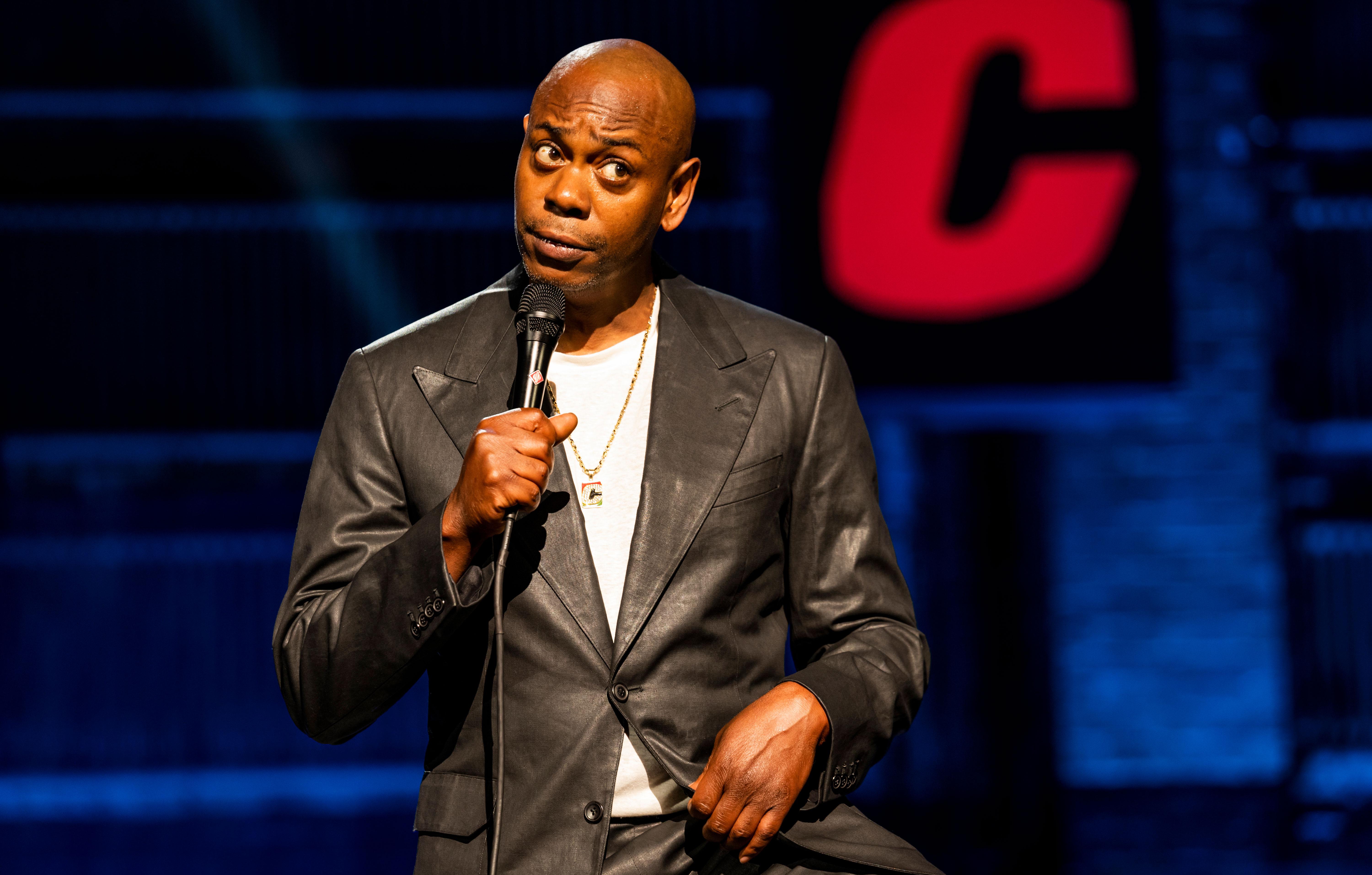 dave chappelle unbothered performing netflix special slammed transphobic