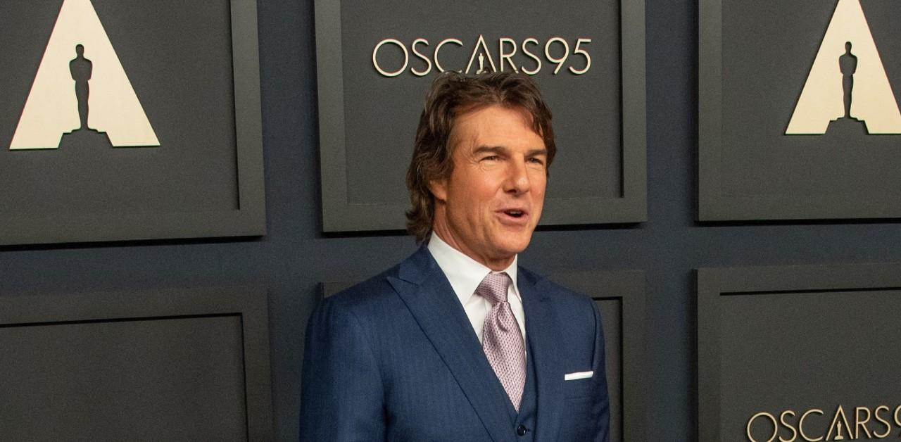 tom cruise staying under radar skeptical outside scientology clique