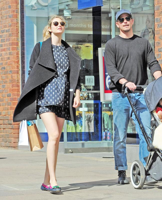 *EXCLUSIVE* Josh Hartnett and pregnant Tamsin Egerton out taking a leisurely stroll