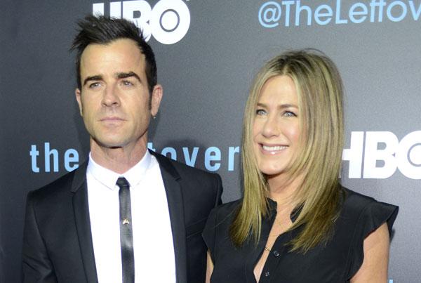 Jennifer aniston justin theroux vacation save marriage 07