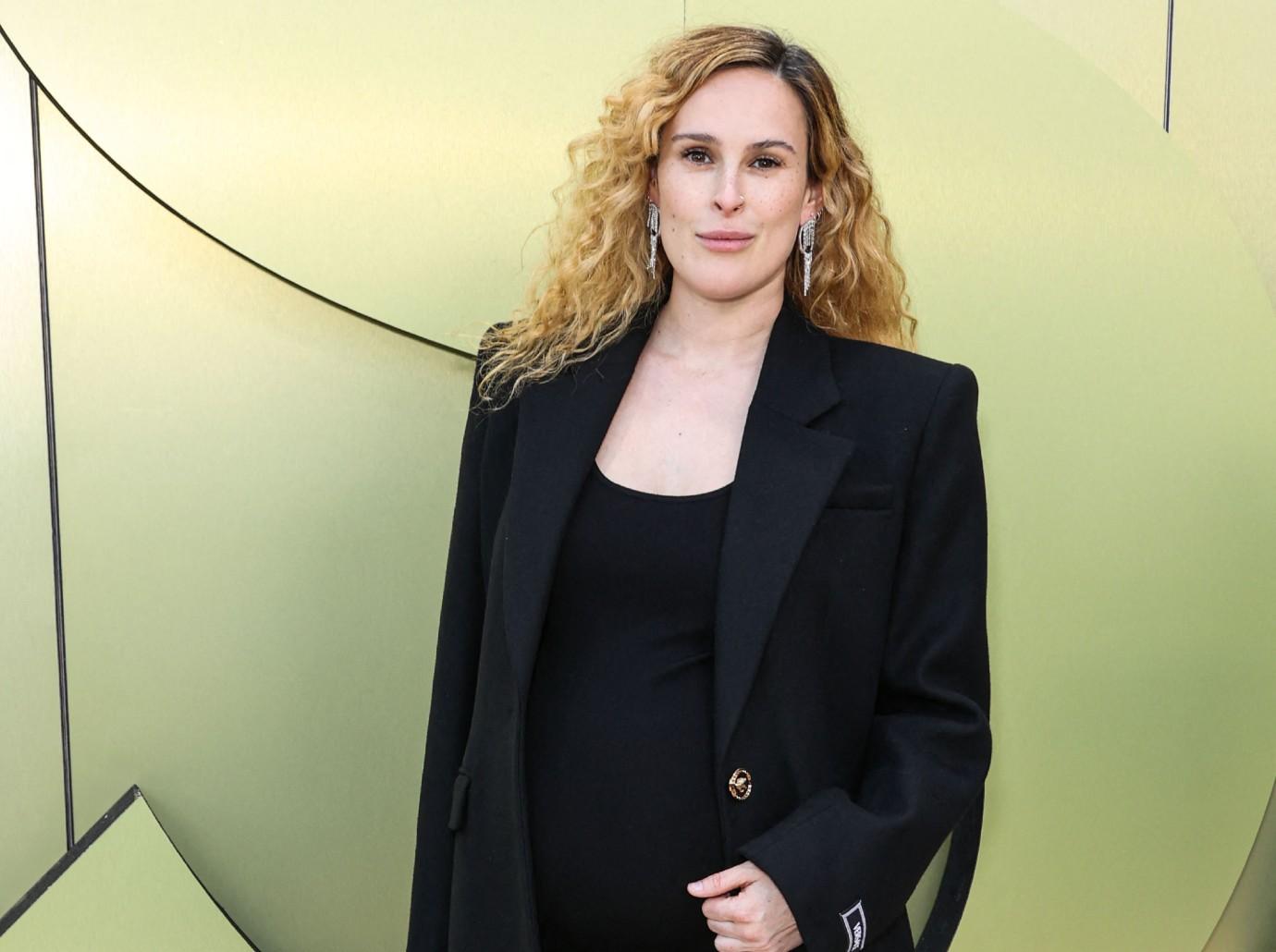 Rumer Willis Flaunts Postpartum Body In Naked Instagram Photo