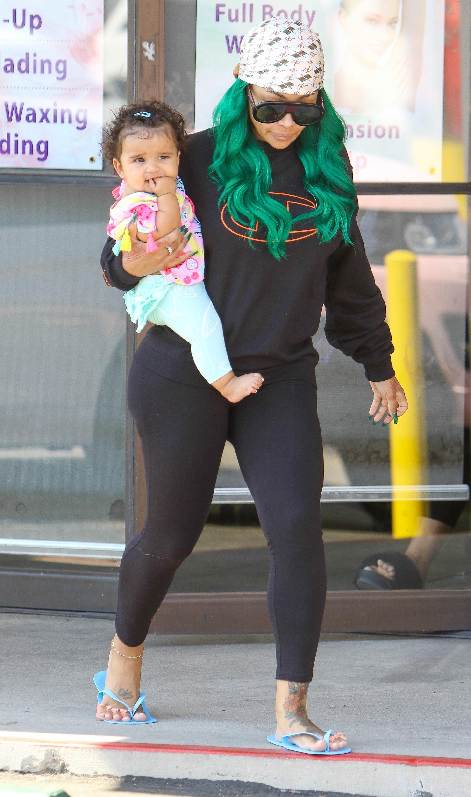 Dream is back with Mom! Blac Chyna gets pampered with her baby girl!